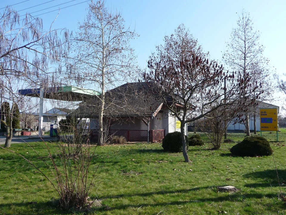 For sale petrol station, car wash, Szakmár, Bajcsy-Zsilinszky utca 51