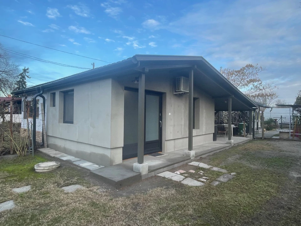 For sale weekend house, Dunapataj