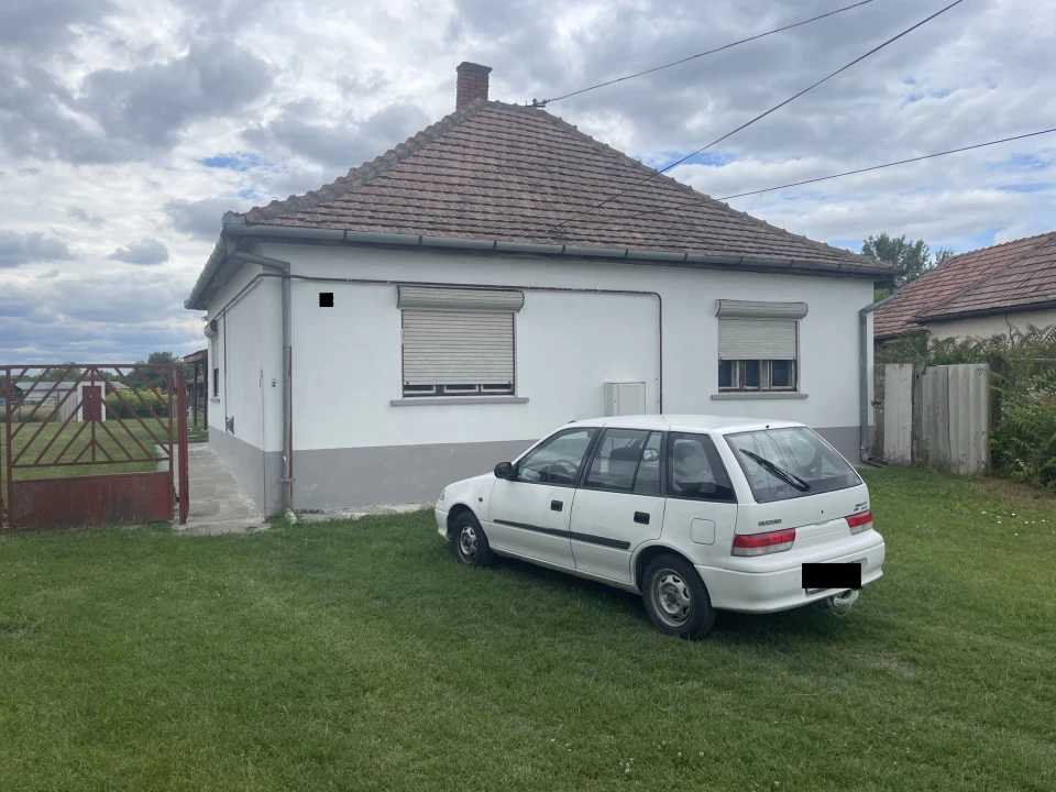 Öregcsertőn jó állapotú komfortos családi ház eladó!