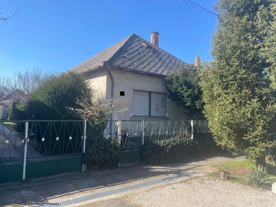 For sale house, Kalocsa, Kertváros
