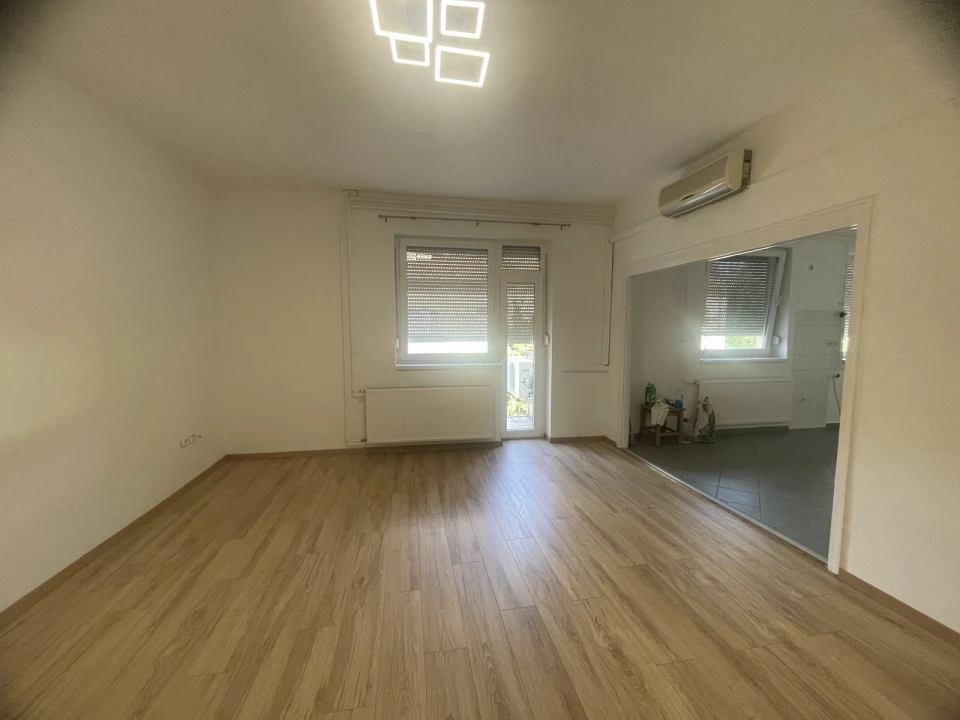 Kalocsán városközponthoz közeli tágas lakás eladó!
