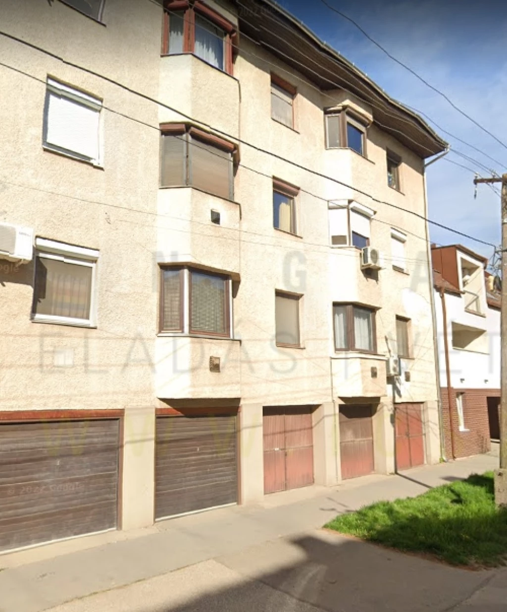 Eladó Garázs, Szeged Alföldi utca 10.900.000 Ft