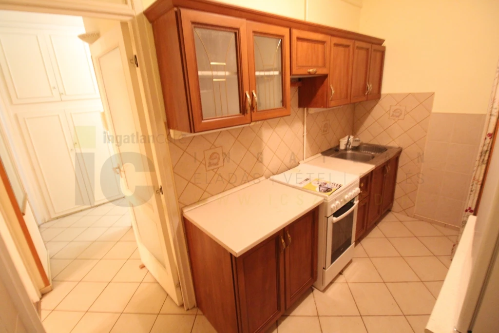 Eladó Lakás, Szeged Tápai utca 55.000.000 Ft