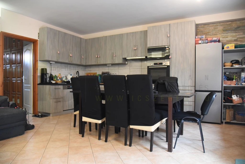 c3-1-name c2-19-name, Szeged, Alsóváros, Pálfy utca