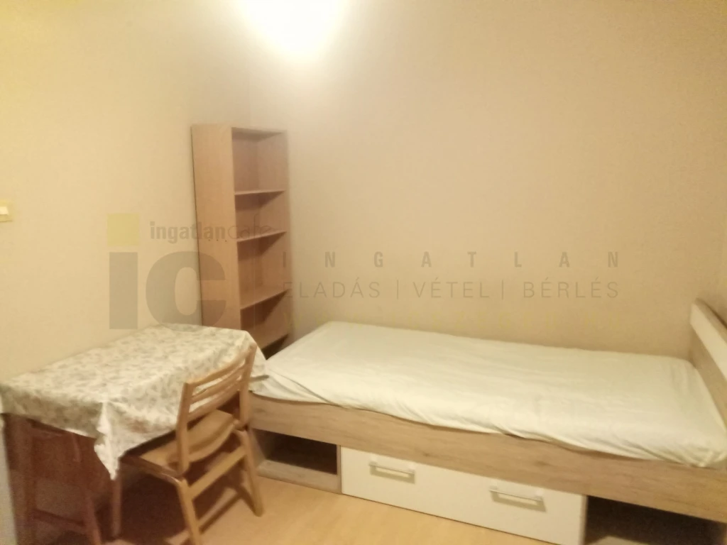 c3-1-name c2-20-name, Szeged, Felsőváros