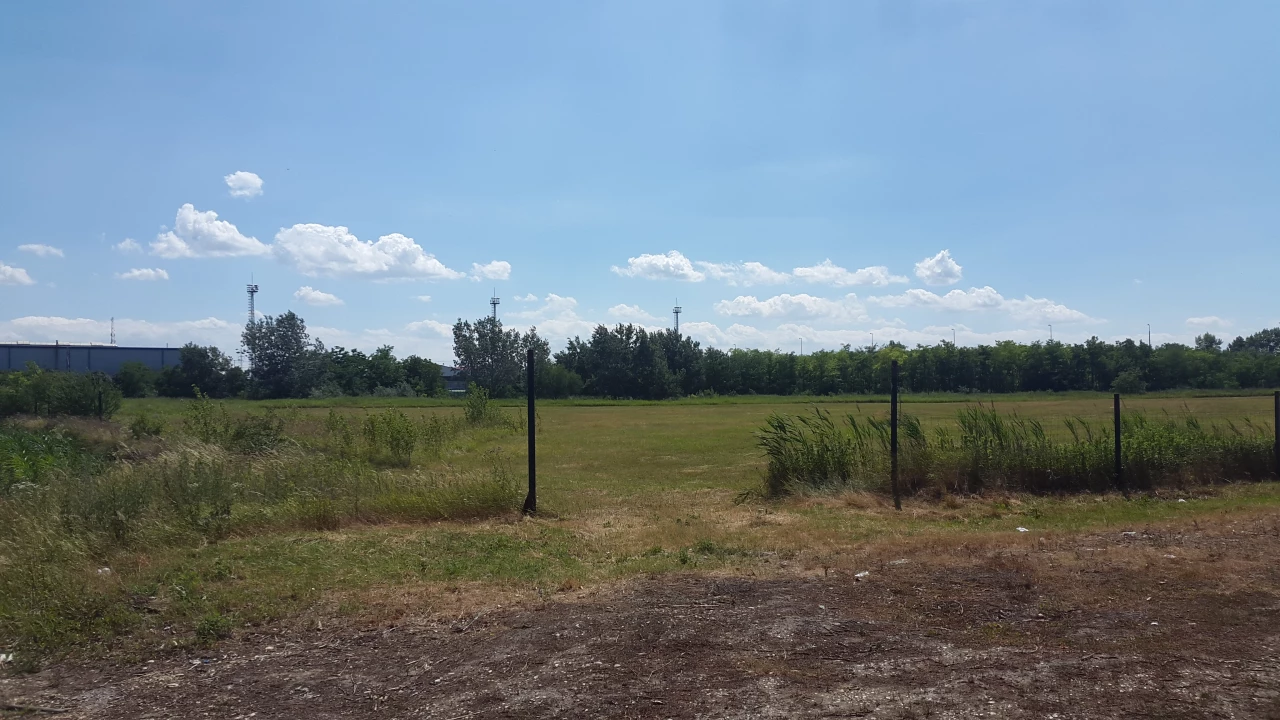 For sale industrial plot, Győr