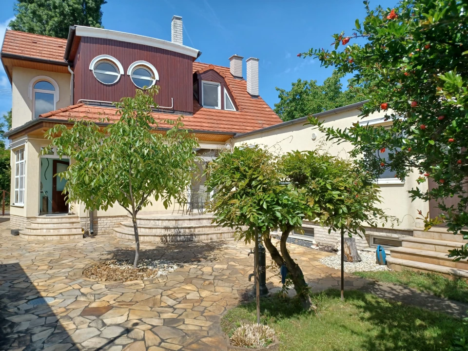 Eladó családi ház, Győr