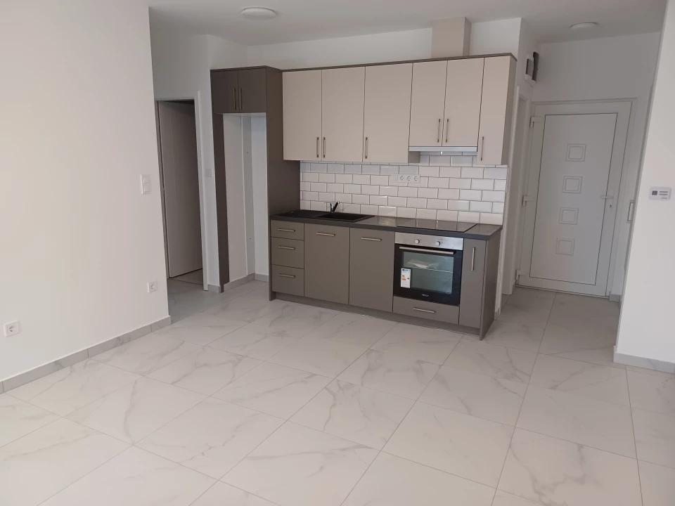 For rent brick flat, Győr