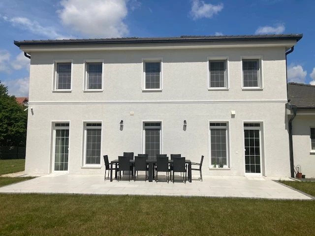 c3-1-name c2-1-name, Etyek, Vadvirág utca