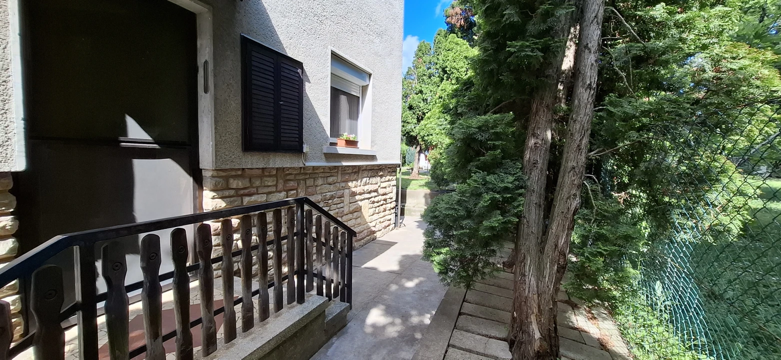 c3-1-name c2-2-name, Budapest XVI. kerület