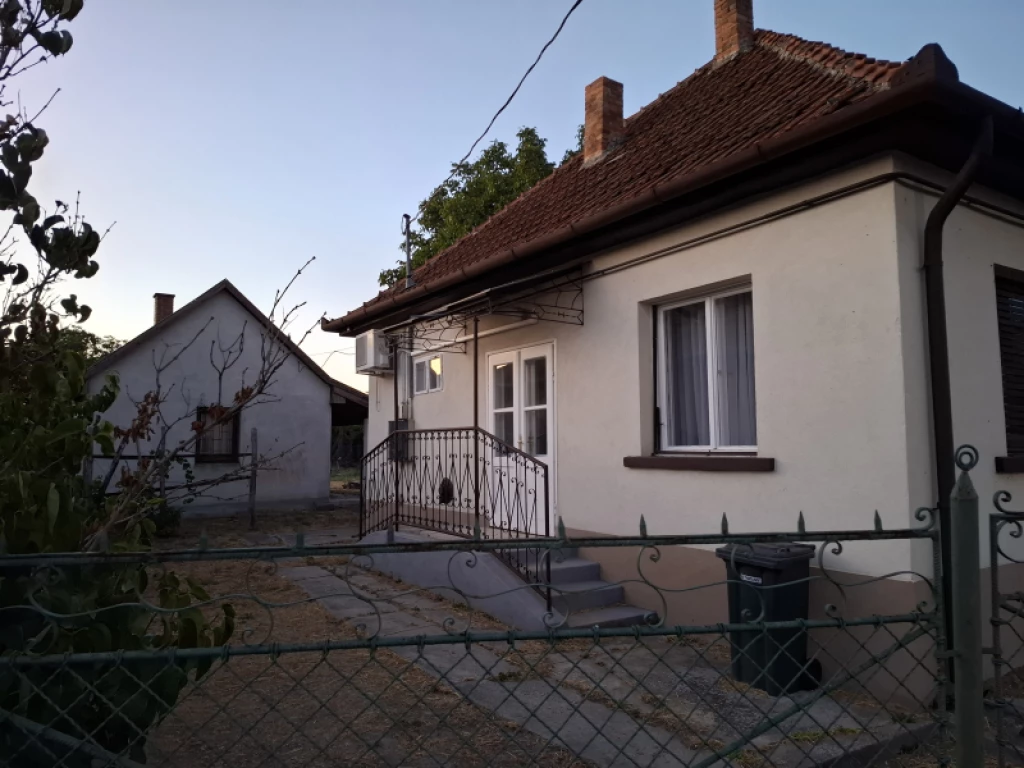 For sale house, Dabas