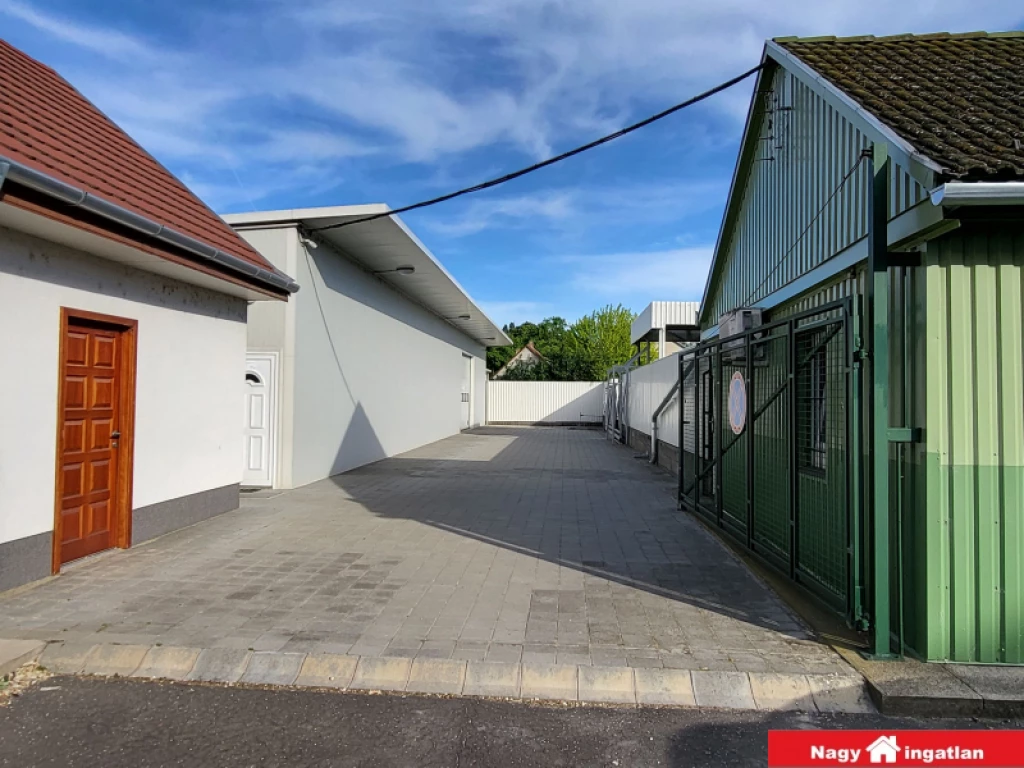 For rent other commercial, Dabas, Szent István