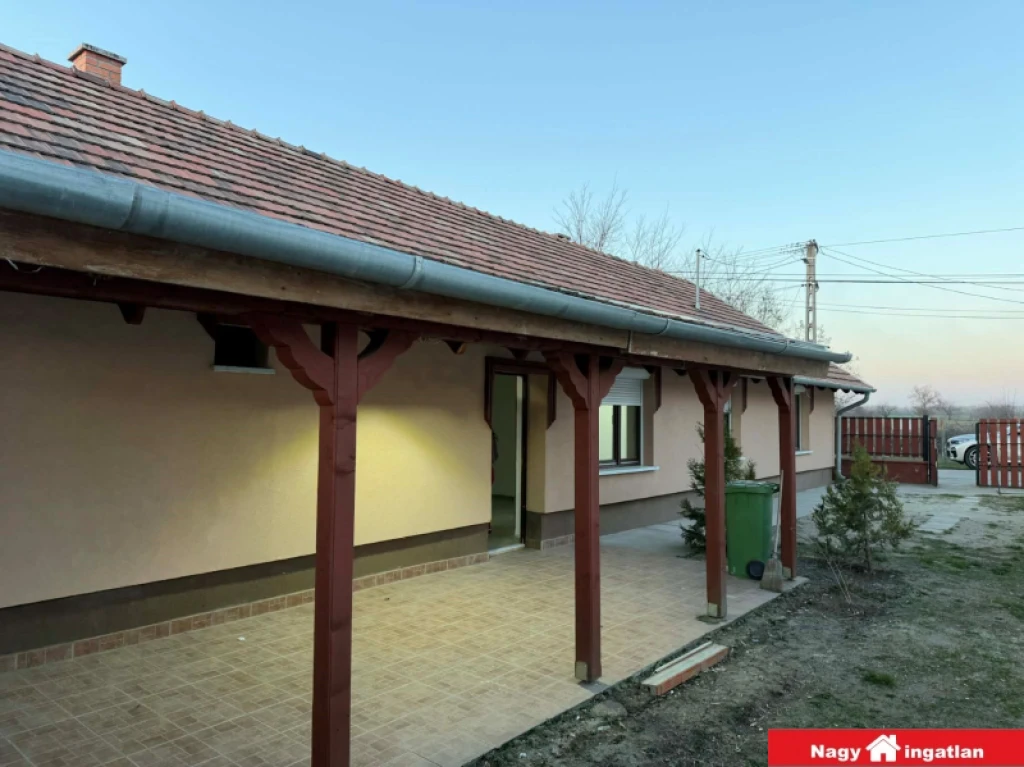 Eladó családi ház, Örkény