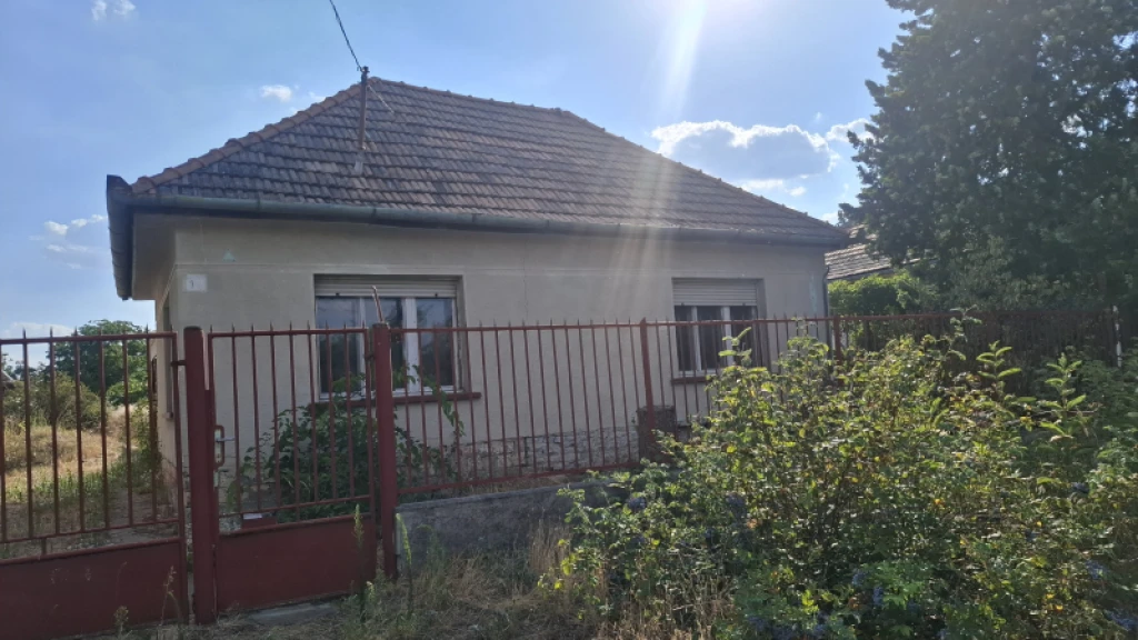 Eladó családi ház, Örkény
