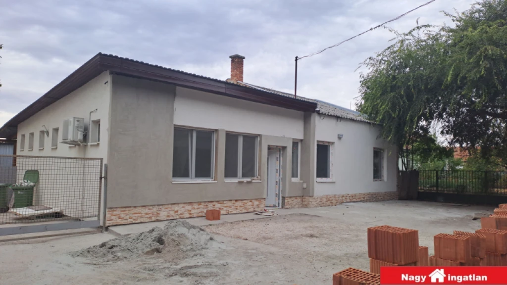 Eladó családi ház, Örkény