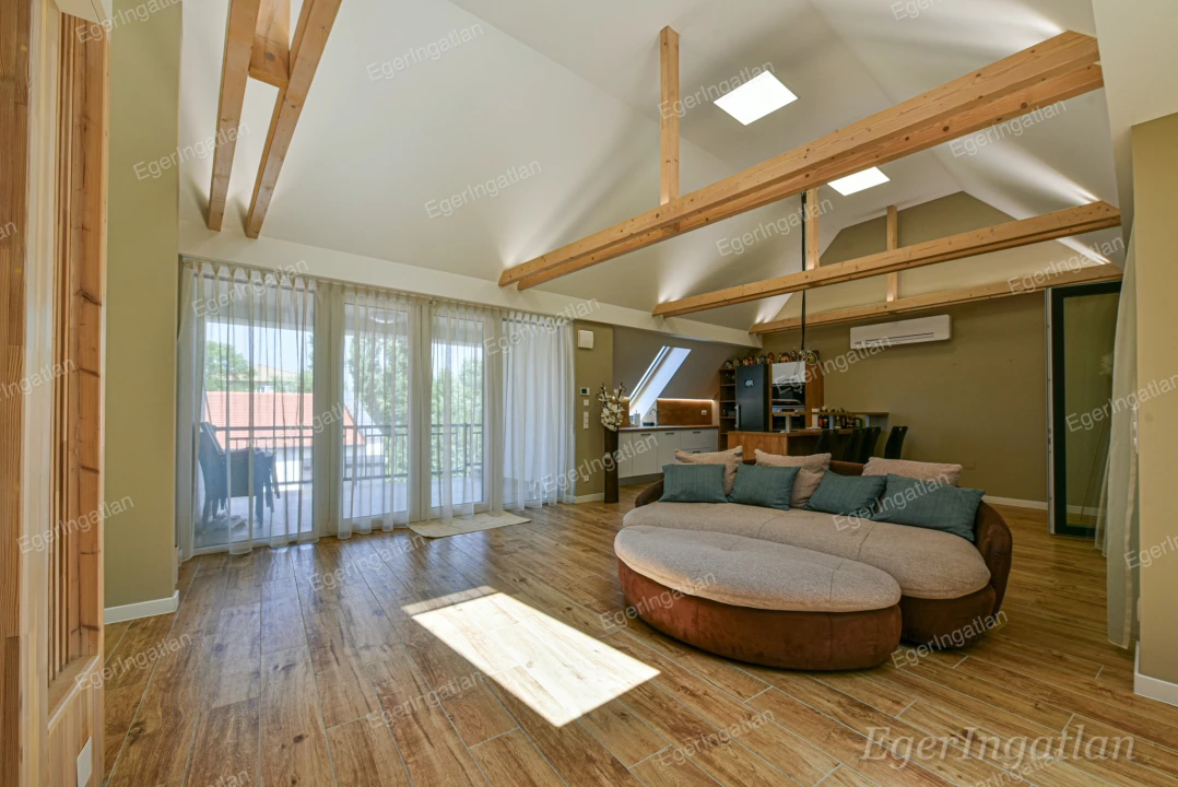 For sale brick flat, Eger