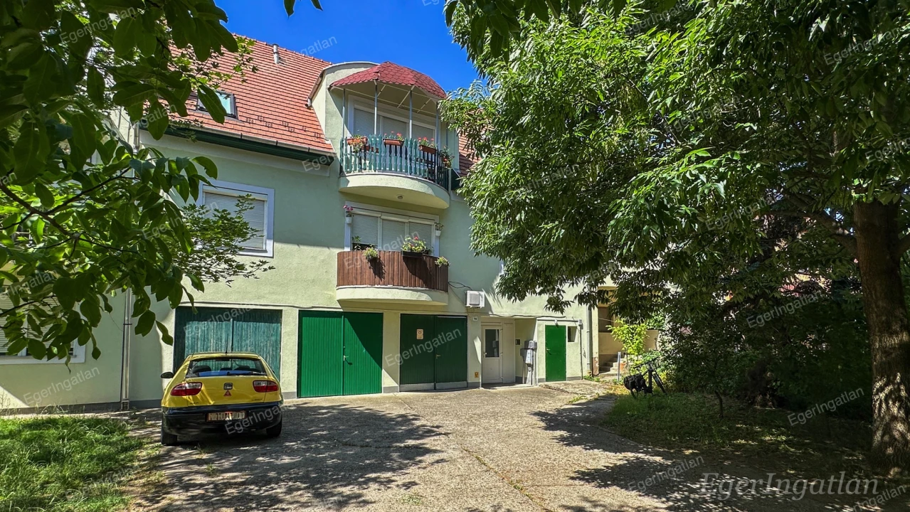 Eladó téglalakás, Eger