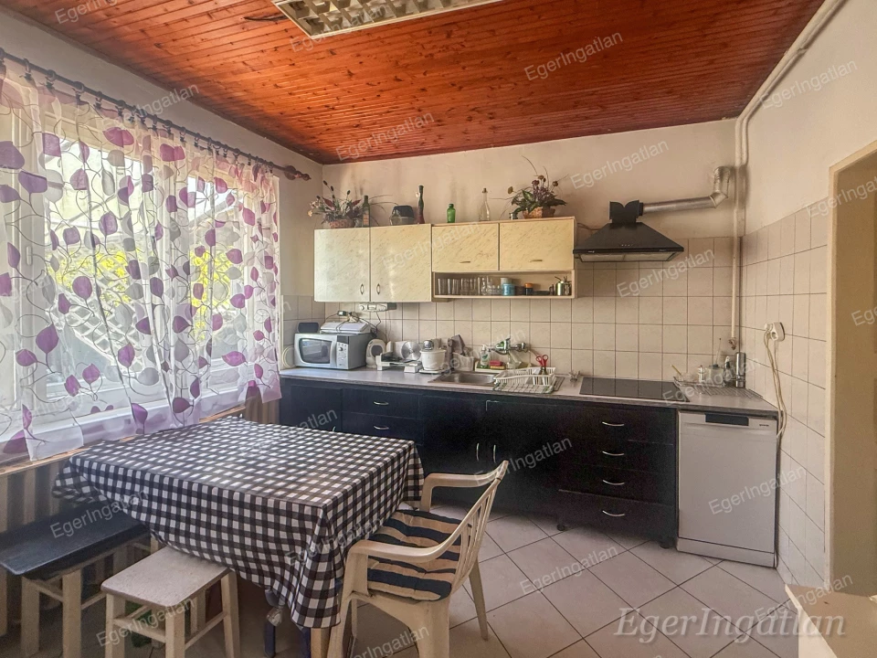 For sale house, Eger