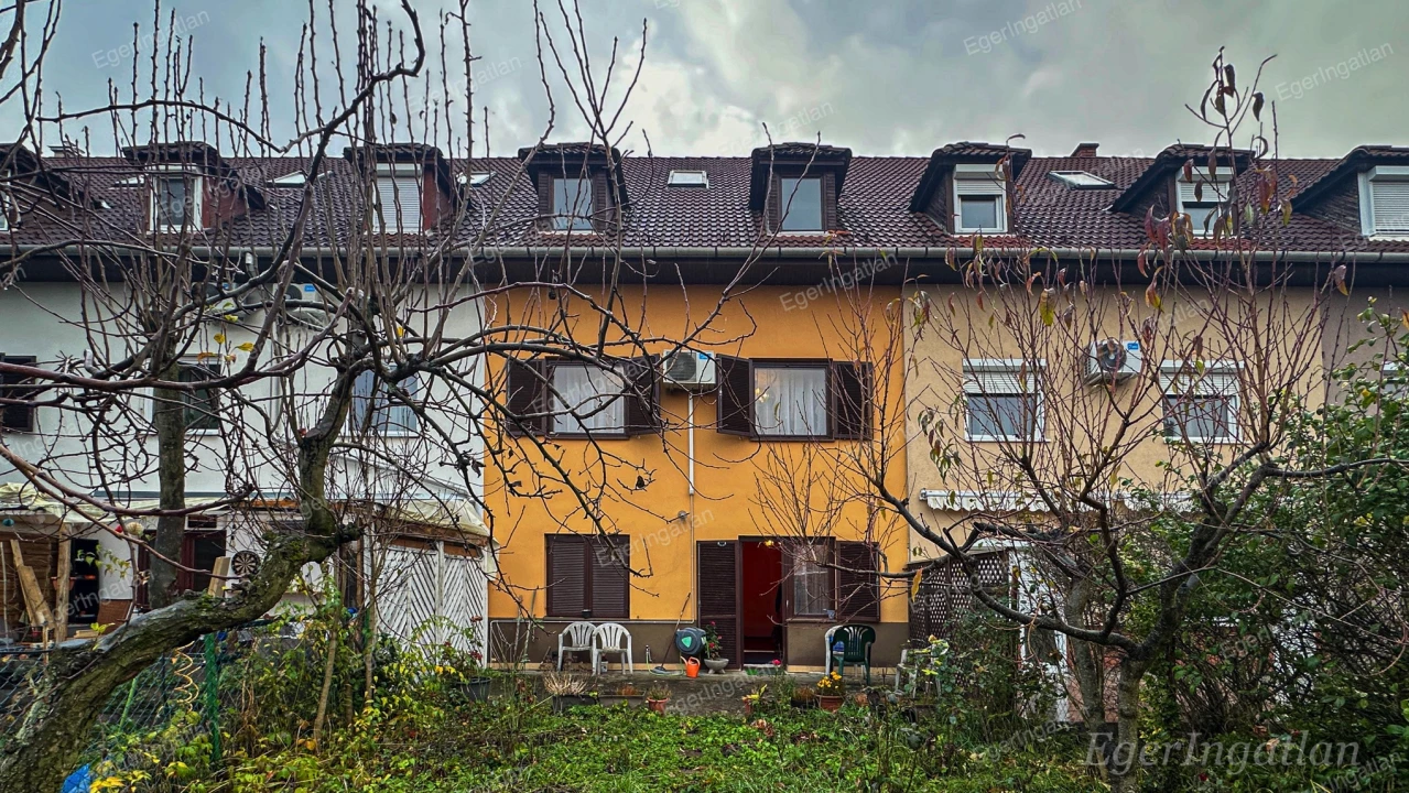 Eladó téglalakás, Eger