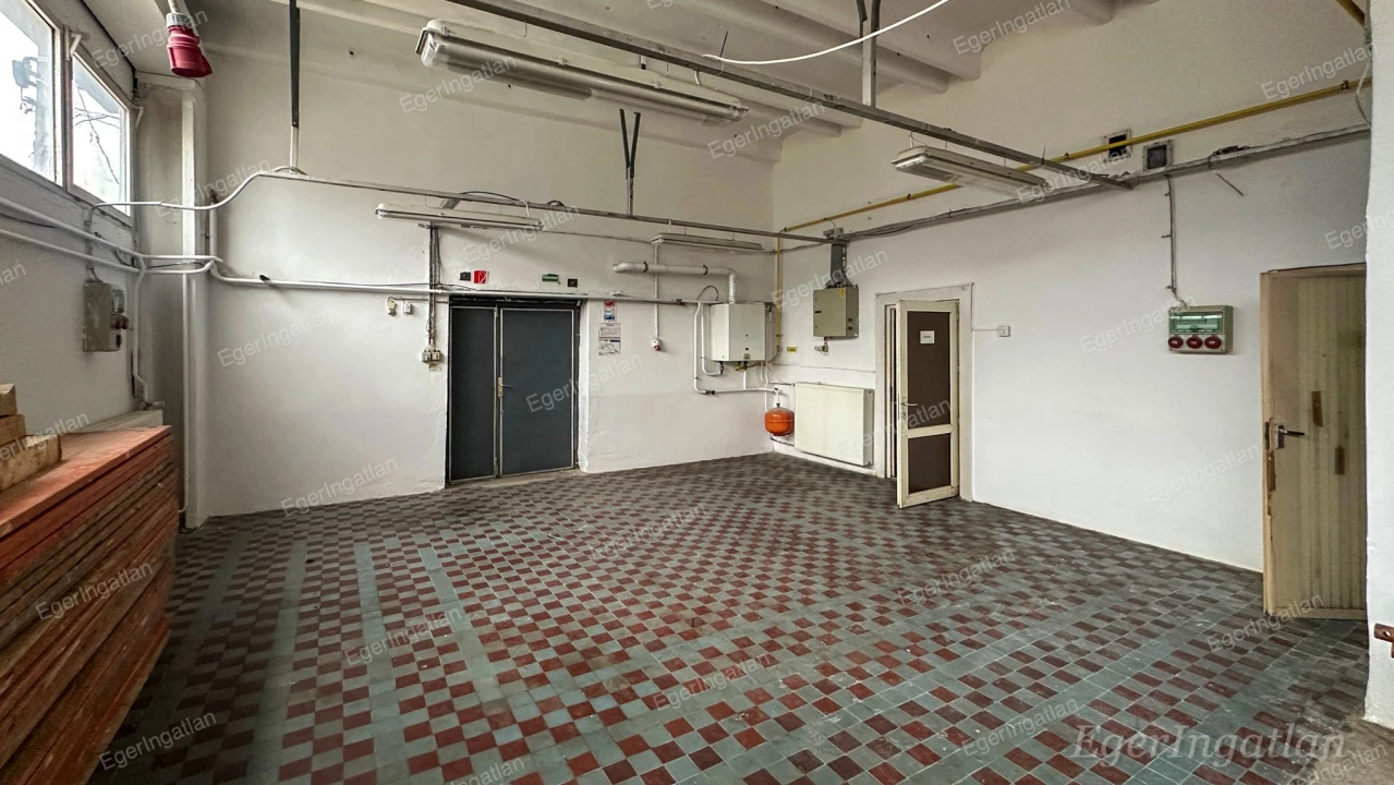 c3-1-name c2-65-name, Eger