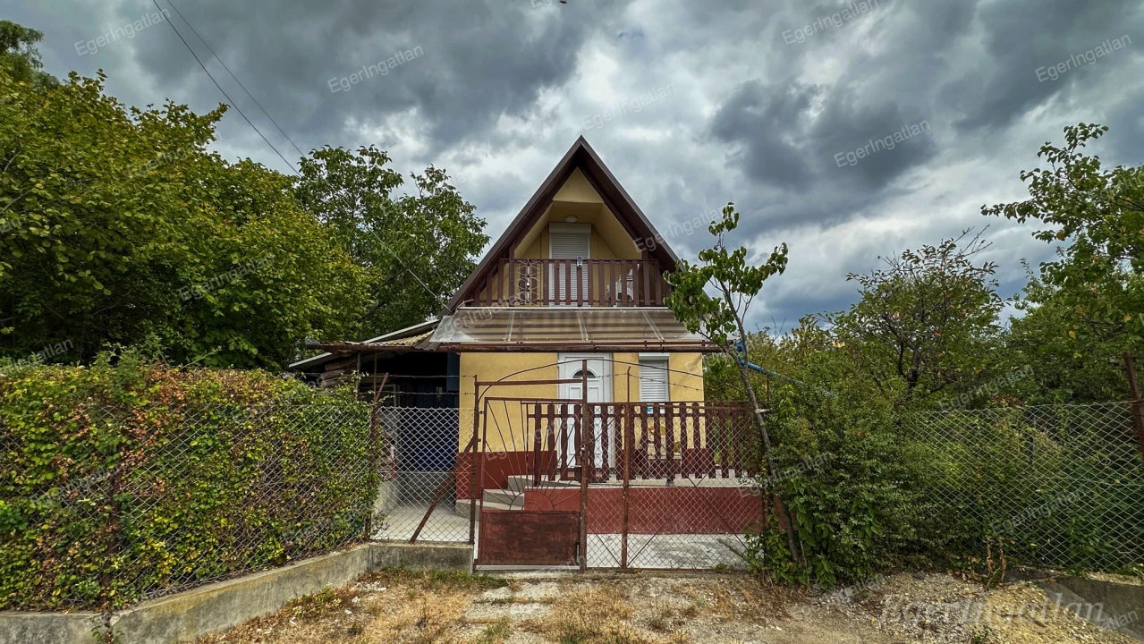 Eladó zártkert, Eger