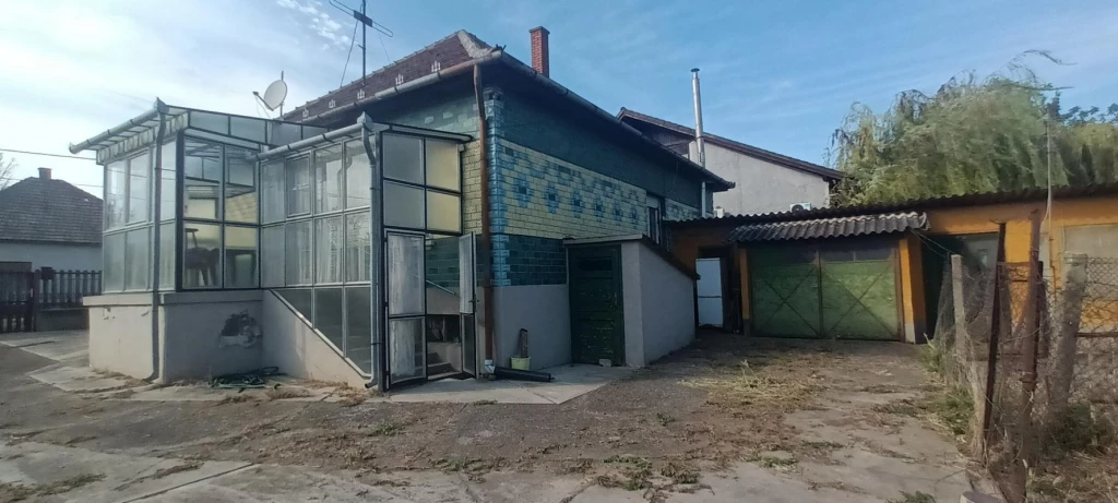 For sale house, Tura