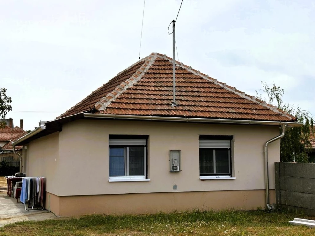 For sale house, Jászfényszaru