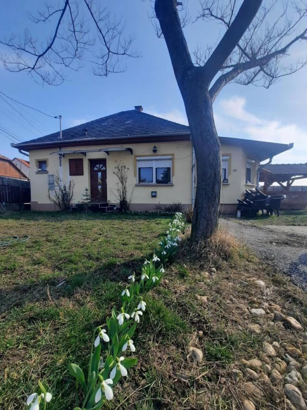 Eladó családi ház, Adács