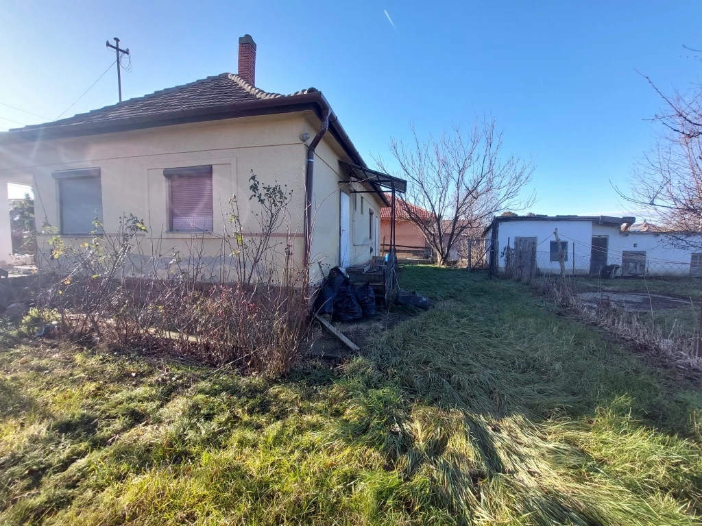 For sale house, Pusztaszabolcs