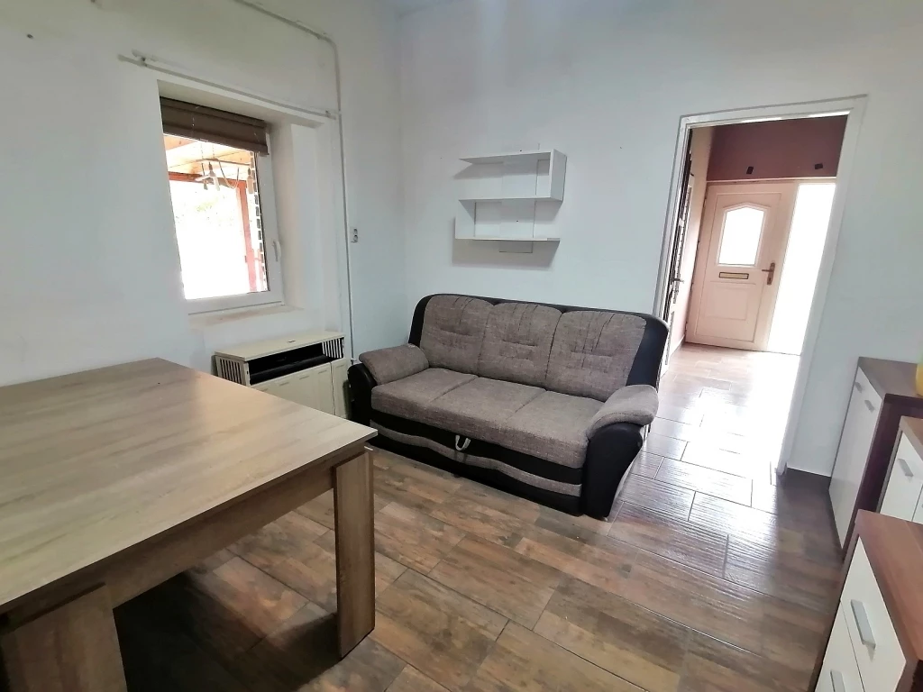 ELADÓ 120 M2-ES CSALÁDI HÁZ PUSZTASZABOLCSON!