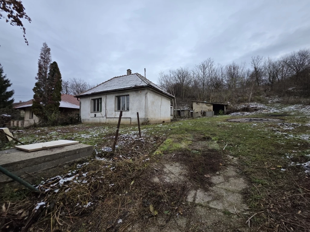 For sale house, Kulcs