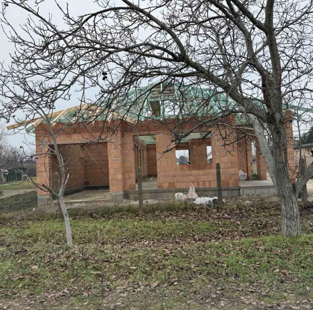 For sale house, Pusztaszabolcs