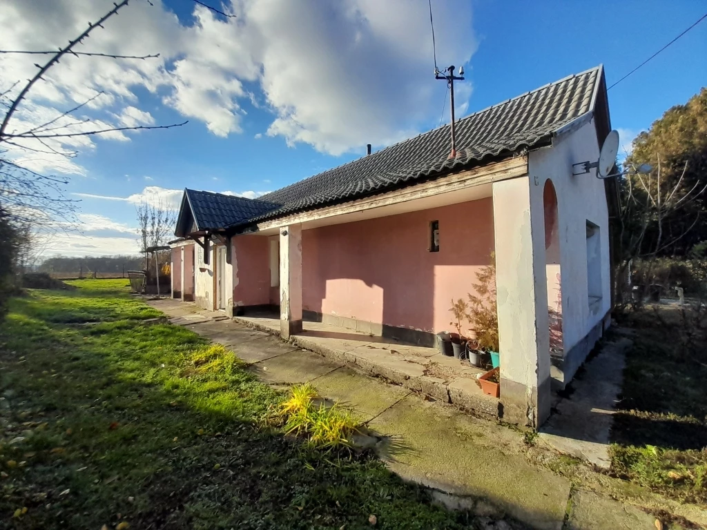 Sárkeszin lakóház eladó! Jó ár/érték arány!