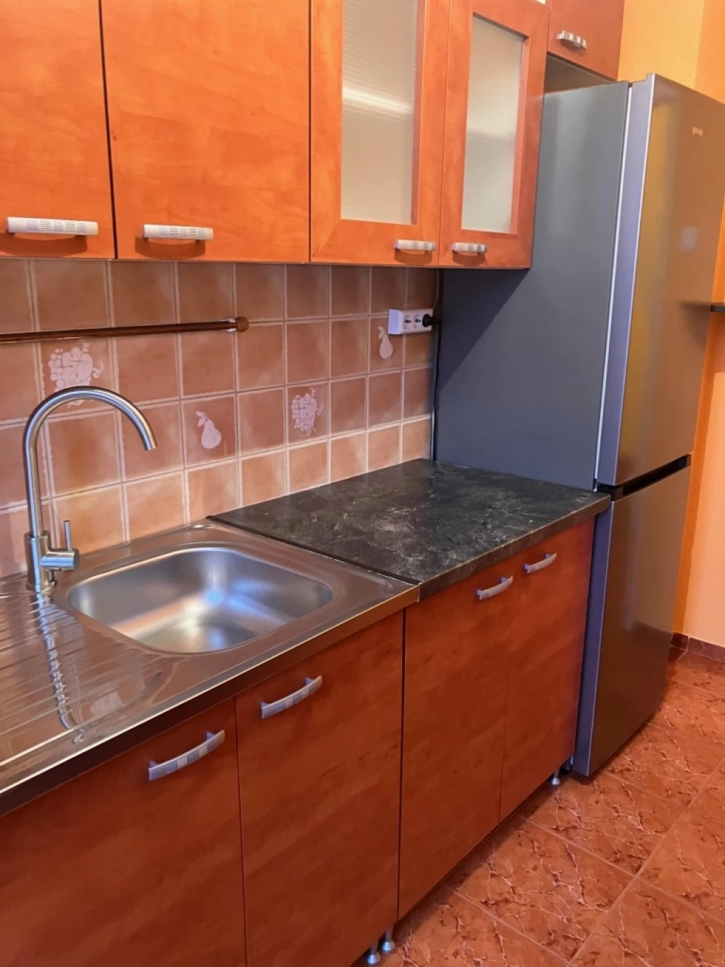 Felújított  2 szobás, erkélyes lakás Tatabányán eladó!