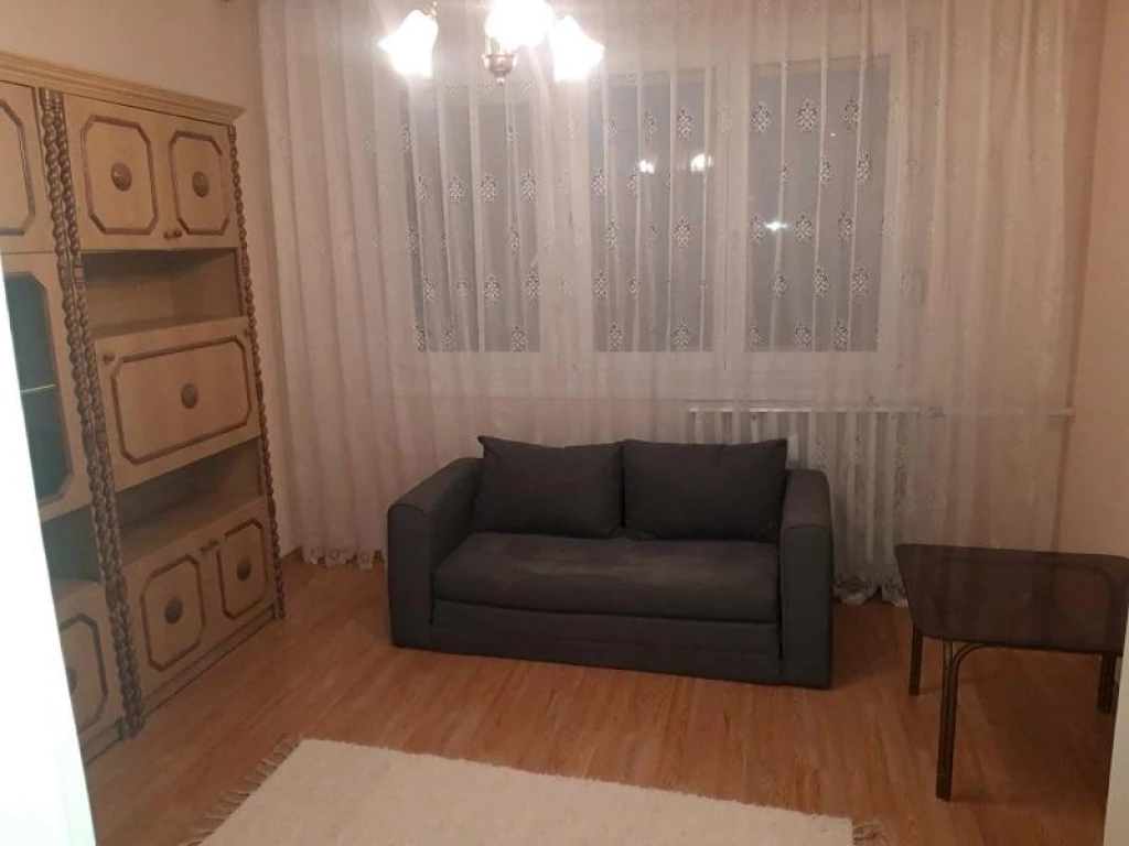Szép állapotú panllakás eladó!