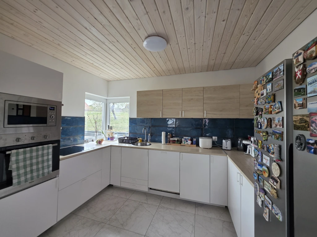 c3-1-name c2-1-name, Sukoró