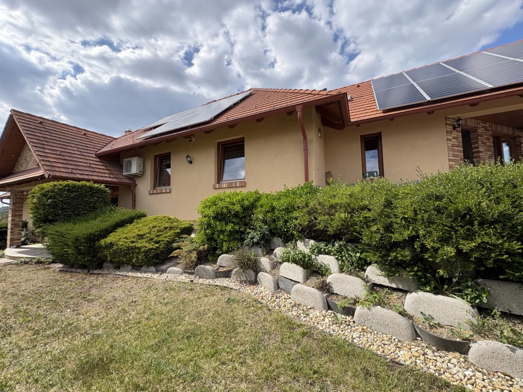 c3-1-name c2-1-name, Pákozd