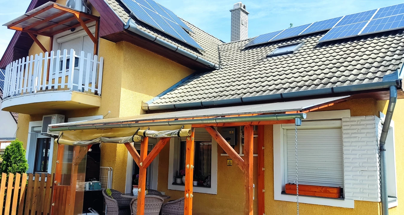 Debrecen Belvároshoz közel az Epreskert utca elejénél 22 éves 85 m2-es nappali és 3 szobás lakás