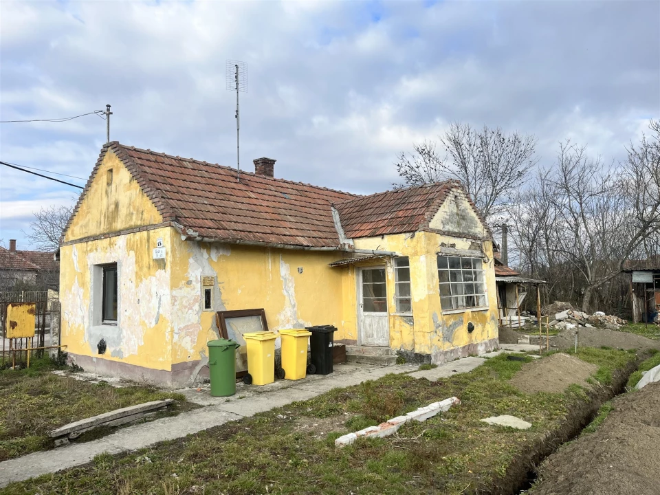 Eladó családi ház, Sarkad, Gyár utca