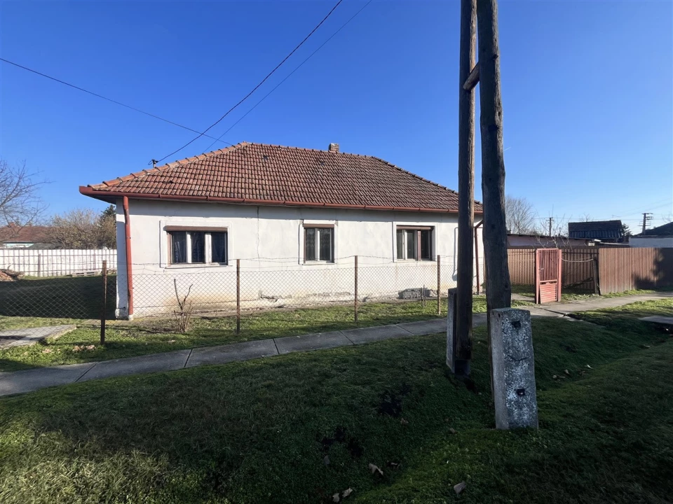 For sale house, Sarkad