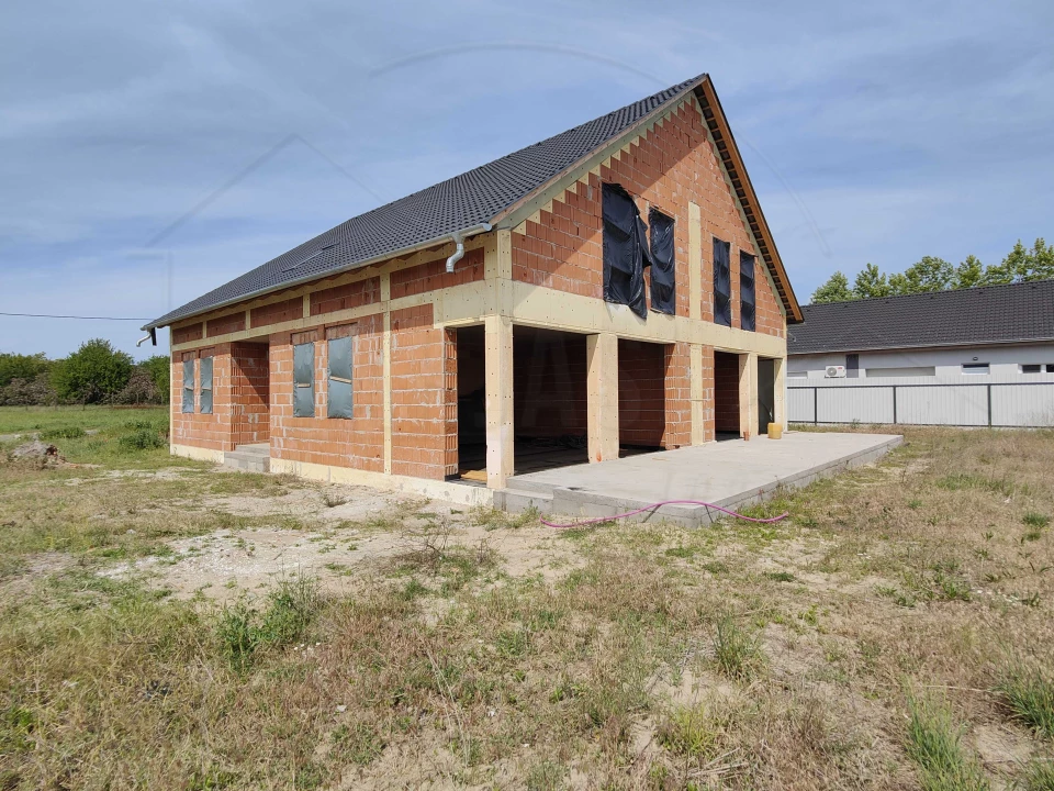 Eladó ikerház, Baja