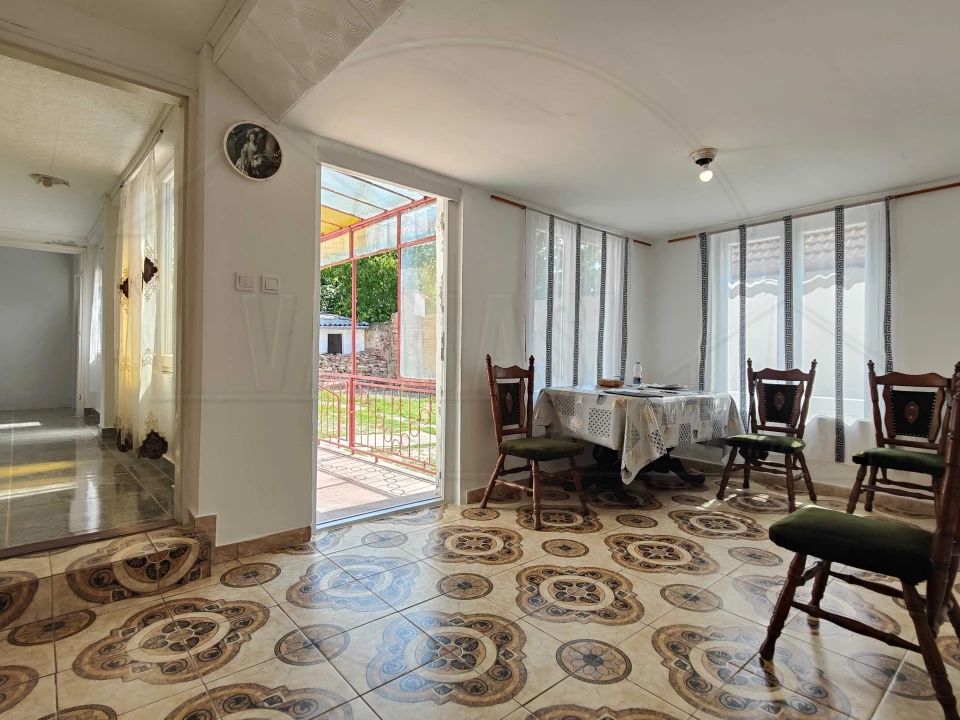 c3-1-name c2-1-name, Pécs