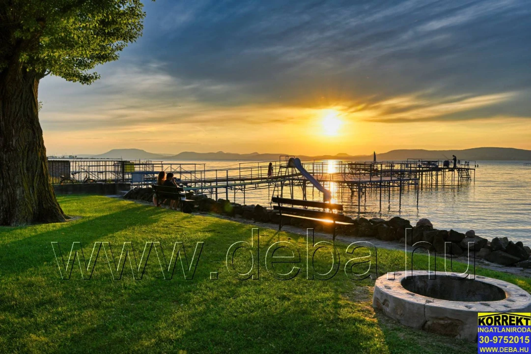 Eladó üdülő, nyaraló, Balatonlelle