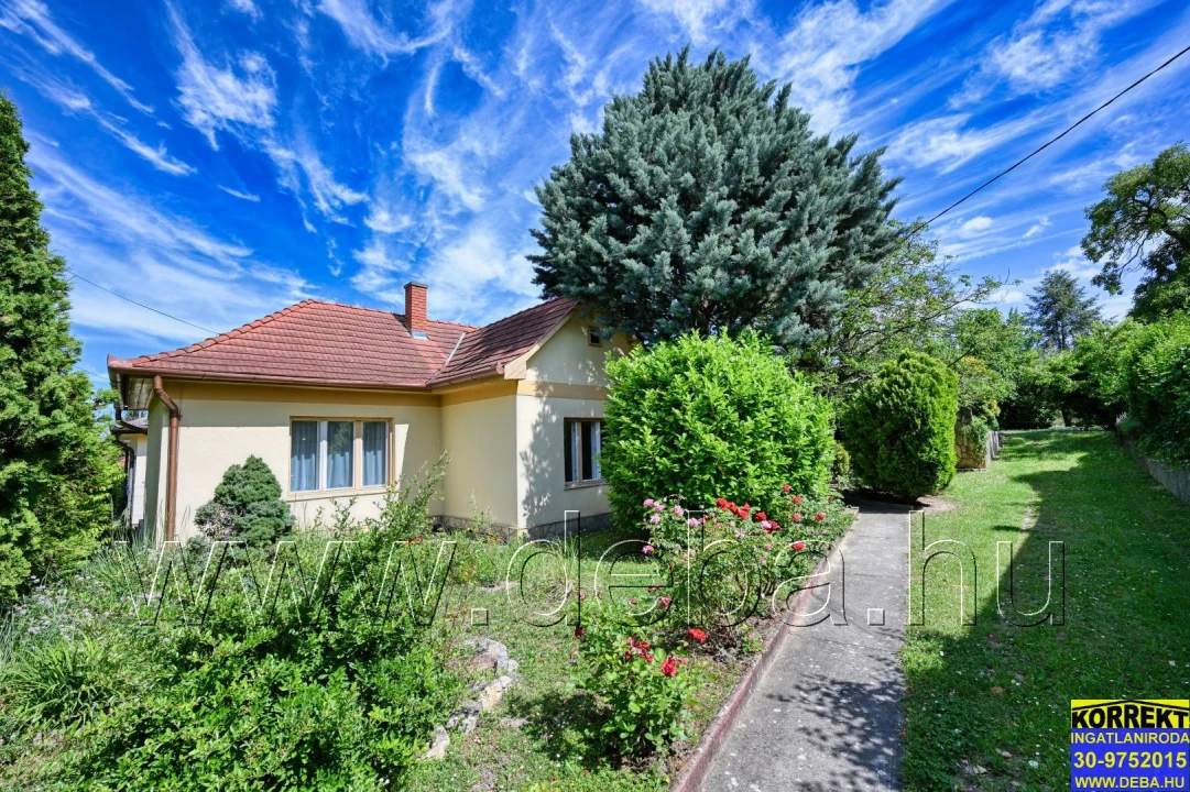 Eladó családi ház, Balatonlelle