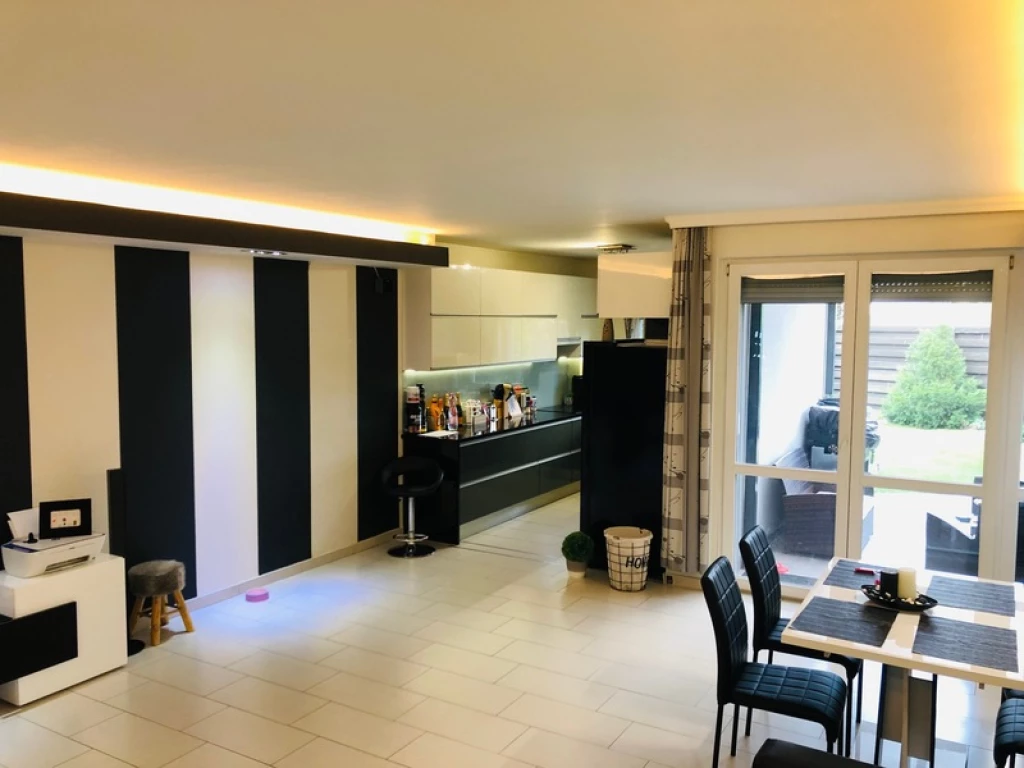 Modern sorház eladó!