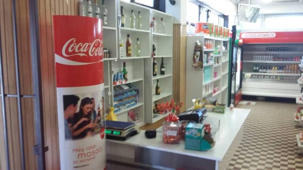 Belváros közeli, forgalmas üzlethelyiség eladó!