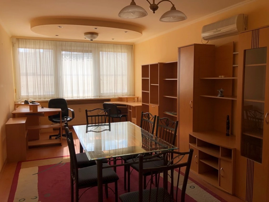 Albérlet a Belváros szívében!