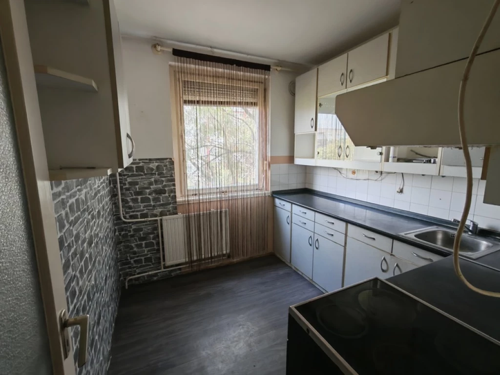 51 m2-es panel lakás eladó!