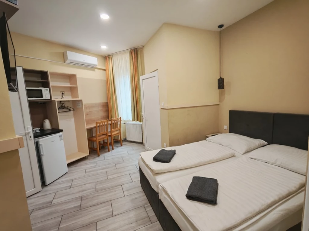 Debrecen belvárosában a Nagytemplom közelében ingatlan eladó