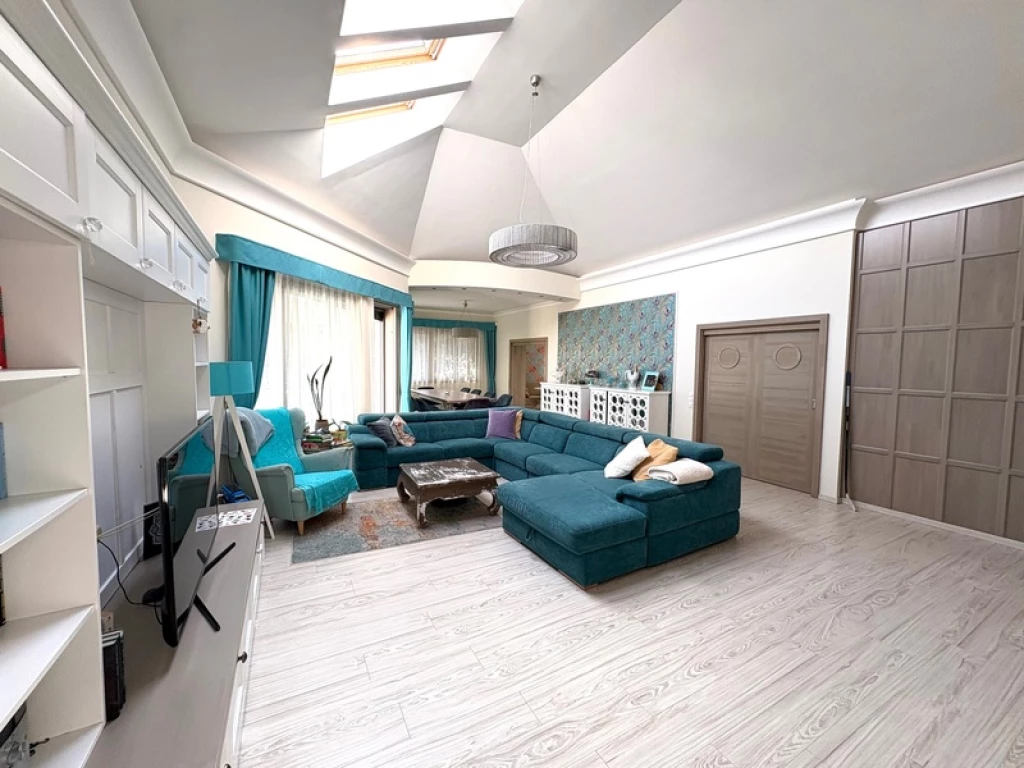 Önálló ház a Liget lakóparkban eladó!